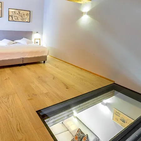 Aux Pieds Du Roi - & Aparthotel