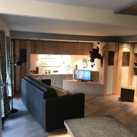 Aparthotel Aux Pieds Du Roi - & 4*