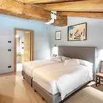 Aux Pieds Du Roi - & Breuil-Cervinia