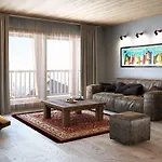 Aparthotel Aux Pieds Du Roi - & 4*
