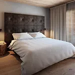 Aux Pieds Du Roi - & Aparthotel