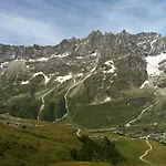 Aparthotel Aux Pieds Du Roi - & Breuil-Cervinia