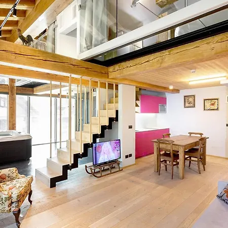 Aux Pieds Du Roi - & Lägenhetshotell Breuil-Cervinia