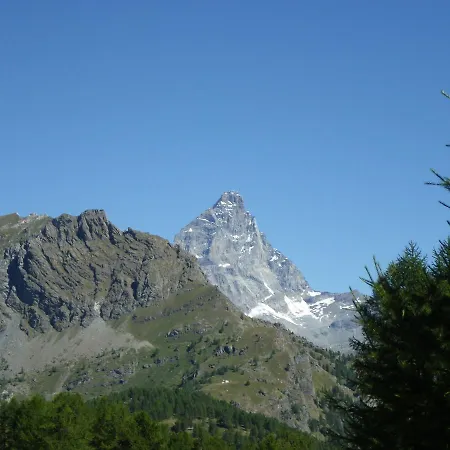 Aux Pieds Du Roi - & Lägenhetshotell