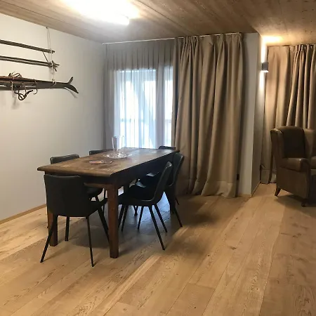 Lägenhetshotell Aux Pieds Du Roi - & Breuil-Cervinia