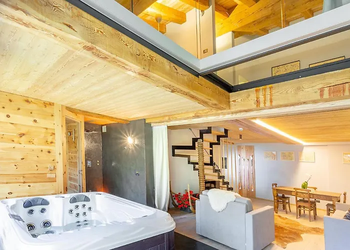 Aux Pieds Du Roi - & Lägenhetshotell 4*