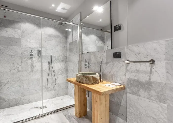 Aux Pieds Du Roi - & Apartahotel 4*