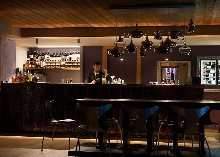 Aux Pieds Du Roi - & Breuil-Cervinia